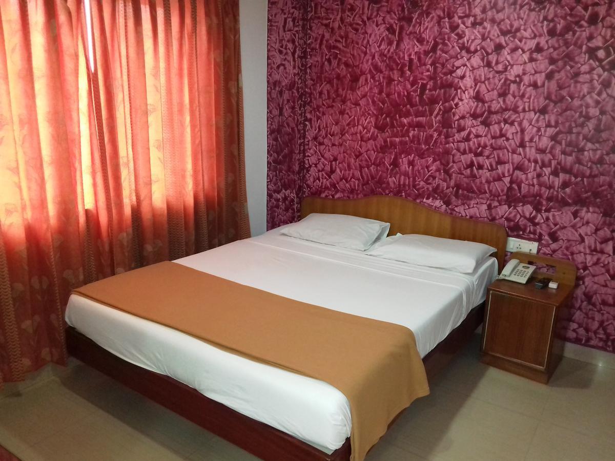 Sri Srinivasar Residency Hotel Vellore Exterior photo